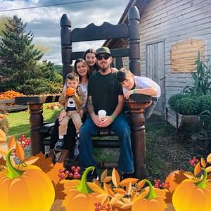 Meet your Posher, Sharon